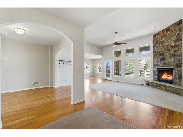 4126 Mohawk Dr, Larkspur, CO 80118