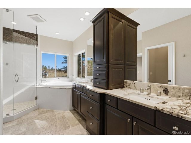 4126 Mohawk Dr, Larkspur, CO 80118