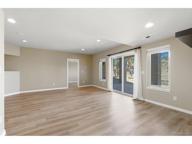 4126 Mohawk Dr, Larkspur, CO 80118