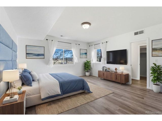 4126 Mohawk Dr, Larkspur, CO 80118