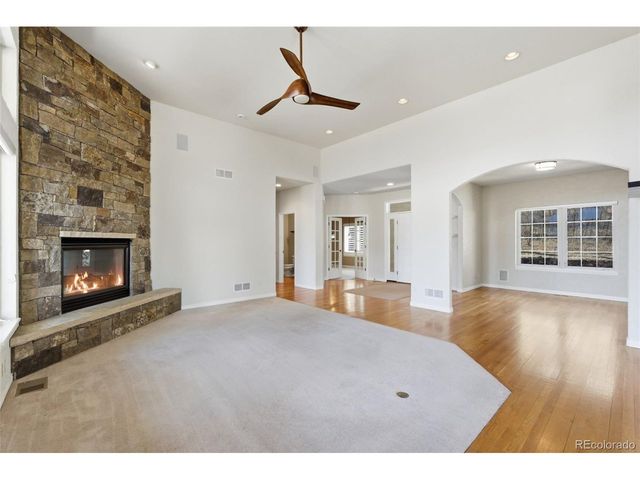 4126 Mohawk Dr, Larkspur, CO 80118