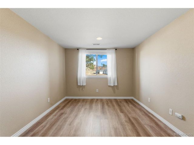 4126 Mohawk Dr, Larkspur, CO 80118