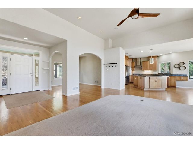 4126 Mohawk Dr, Larkspur, CO 80118