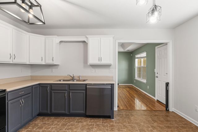464 Glenn Wade Drive, Rossville, GA 30741