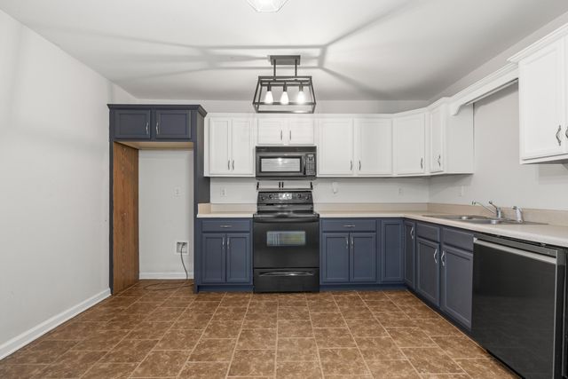 464 Glenn Wade Drive, Rossville, GA 30741
