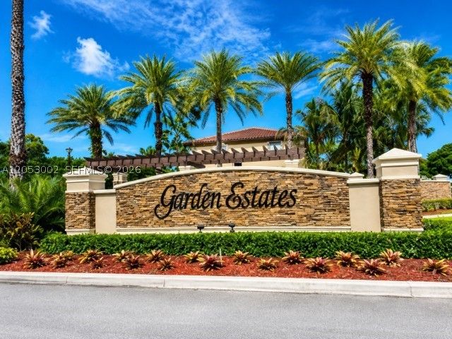 11843 SW 152nd Ct, Miami, FL 33196