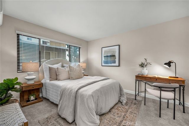 2538 104 E 2nd Street 104, Long Beach, CA 90803