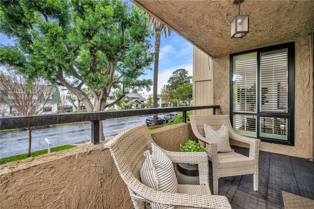 2538 104 E 2nd Street 104, Long Beach, CA 90803