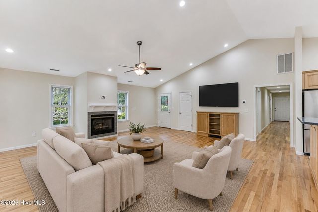 3254 Island Drive SE, Bolivia, NC 28422