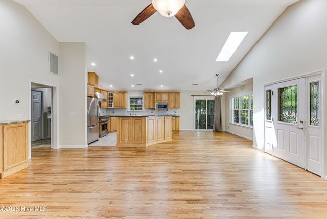 3254 Island Drive SE, Bolivia, NC 28422
