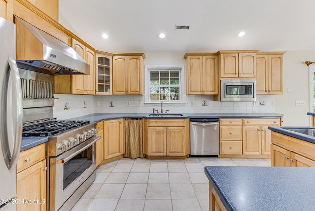 3254 Island Drive SE, Bolivia, NC 28422