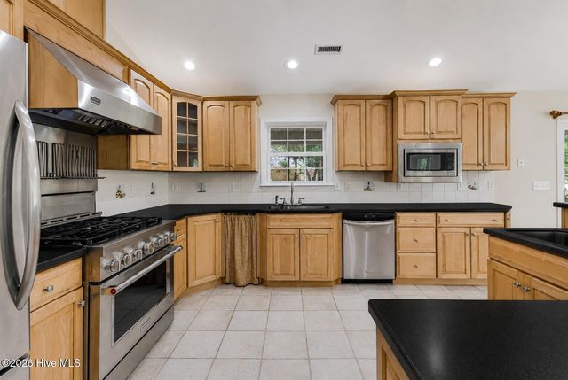3254 Island Drive SE, Bolivia, NC 28422