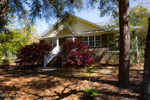 3254 Island Drive SE, Bolivia, NC 28422