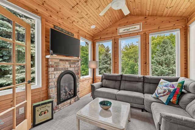639 Donnington Place, Byron, MN 55920