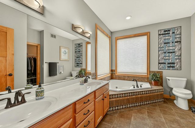 639 Donnington Place, Byron, MN 55920