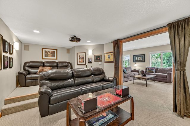 639 Donnington Place, Byron, MN 55920