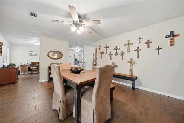 27211 Seahorse Lane, Magnolia, TX 77355