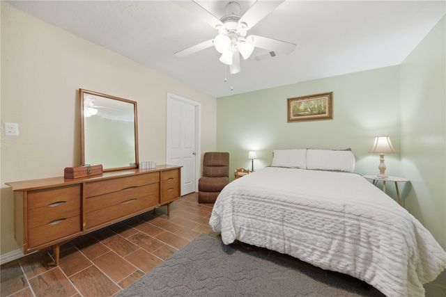 27211 Seahorse Lane, Magnolia, TX 77355