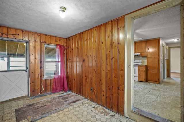 28 Harrington Drive, Johnston, RI 02919