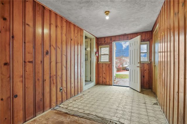 28 Harrington Drive, Johnston, RI 02919