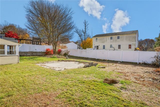 28 Harrington Drive, Johnston, RI 02919