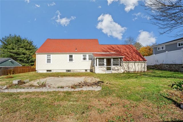 28 Harrington Drive, Johnston, RI 02919