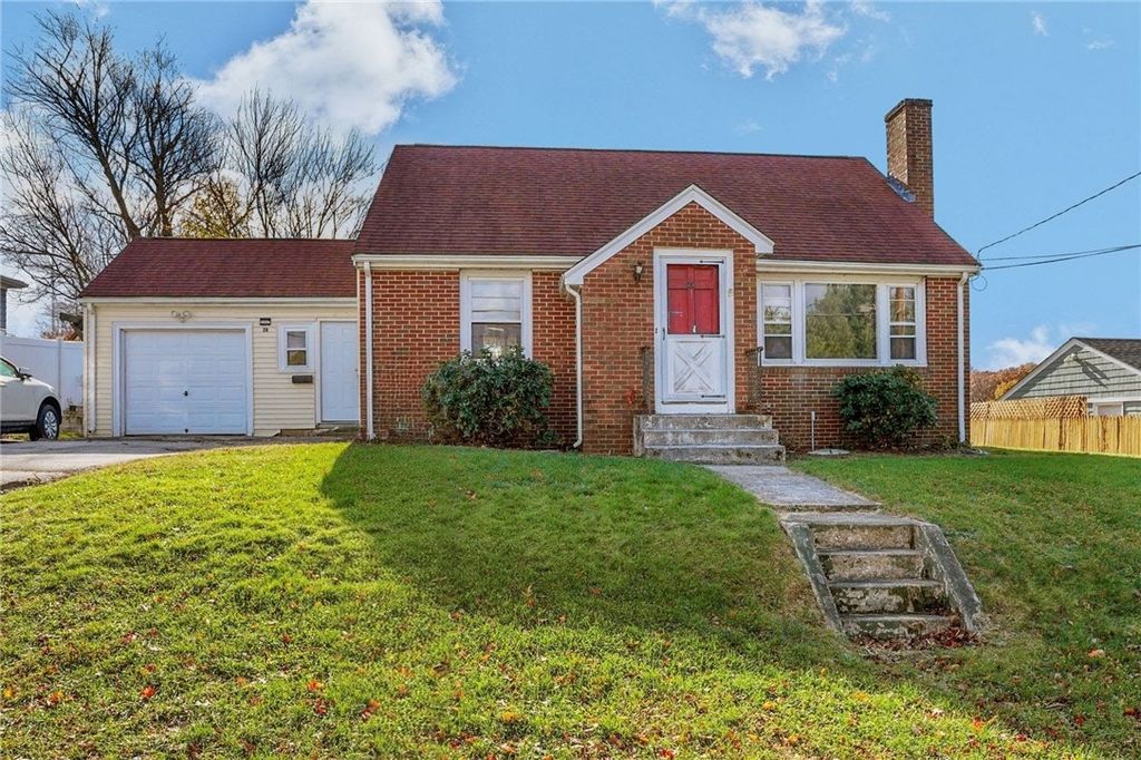 28 Harrington Drive, Johnston, RI 02919