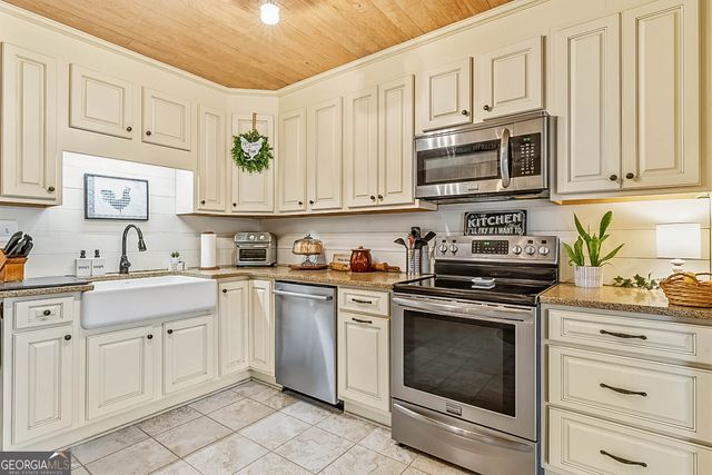 239 Crumbley Road, Mcdonough, GA 30252