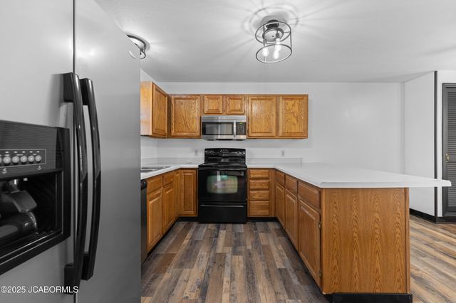 3917 VICKIE DRIVE, Jefferson City, MO 65109