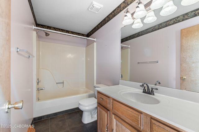 3917 VICKIE DRIVE, Jefferson City, MO 65109