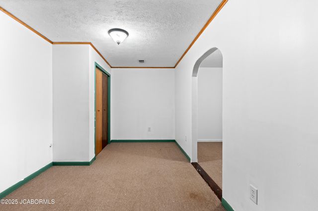 3917 VICKIE DRIVE, Jefferson City, MO 65109