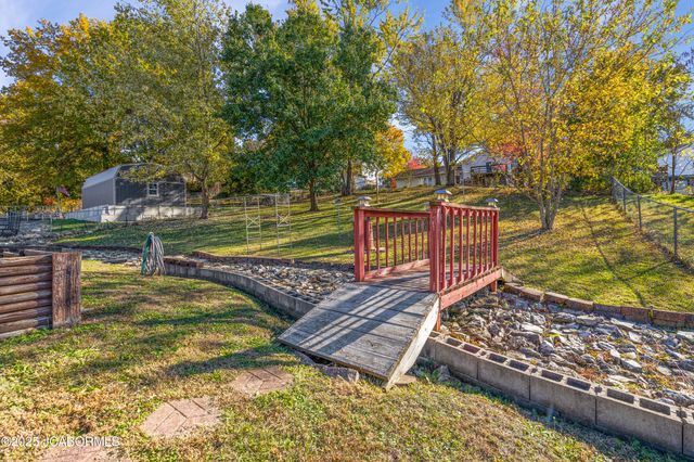 3917 VICKIE DRIVE, Jefferson City, MO 65109