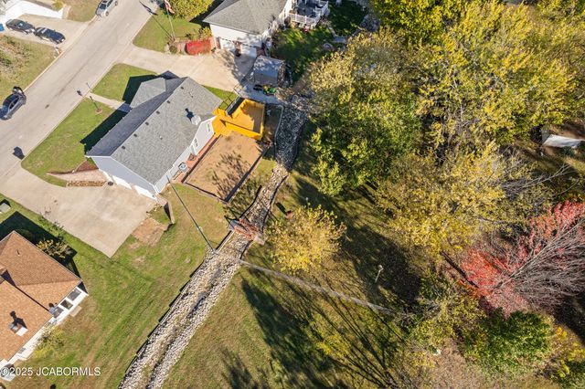 3917 VICKIE DRIVE, Jefferson City, MO 65109