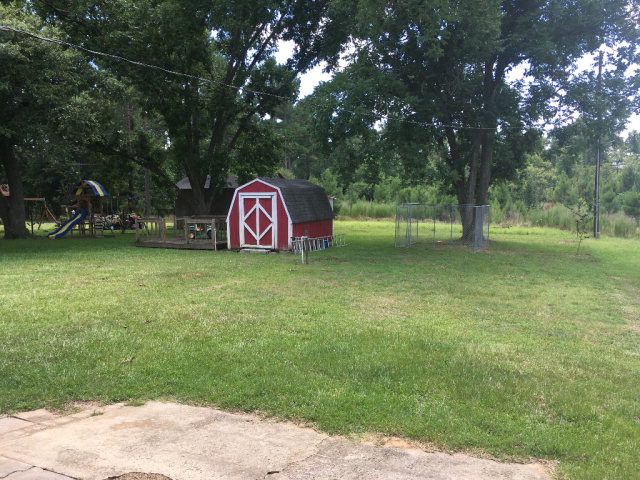 406 Pine Hill Road, Saint Matthews, SC 29135