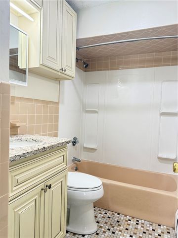 5 Cynthia Drive 17, North Providence, RI 02911