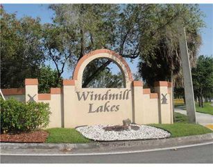 365 SW 86th Avenue 207, Pembroke Pines, FL 33025