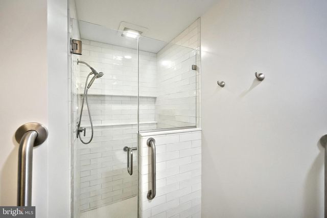 910 SHENANDOAH LN, York, PA 17404