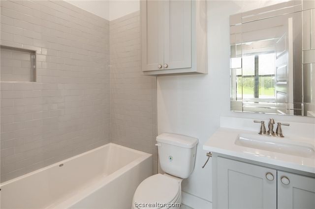5035 Greenstone Way, Bryan, TX 77802