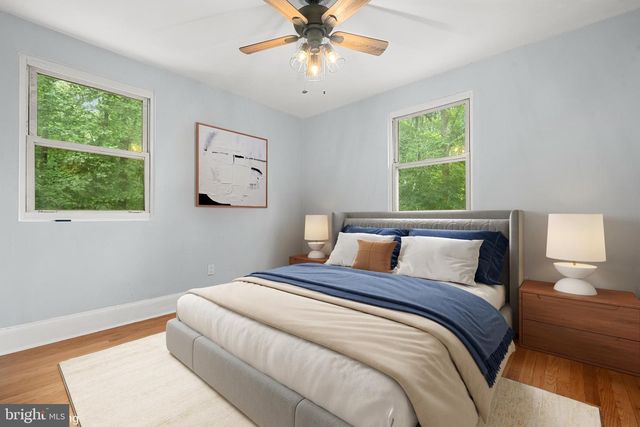 5604 EDGEMONT DR, Alexandria, VA 22310