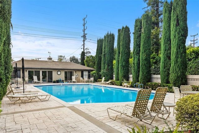 1235 S Orange Grove Boulevard, Pasadena, CA 91105