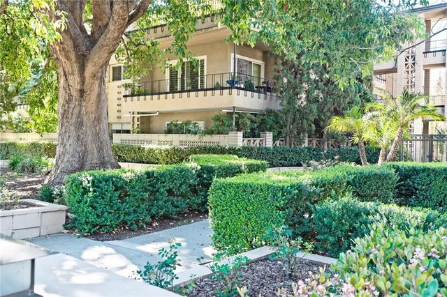 1235 S Orange Grove Boulevard, Pasadena, CA 91105