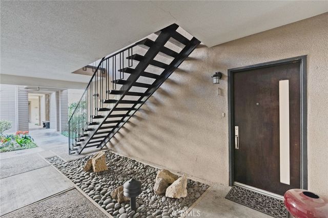 1235 S Orange Grove Boulevard, Pasadena, CA 91105