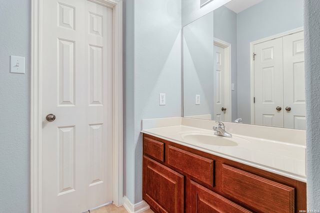 9116 Perdernales Rio, Helotes, TX 78023