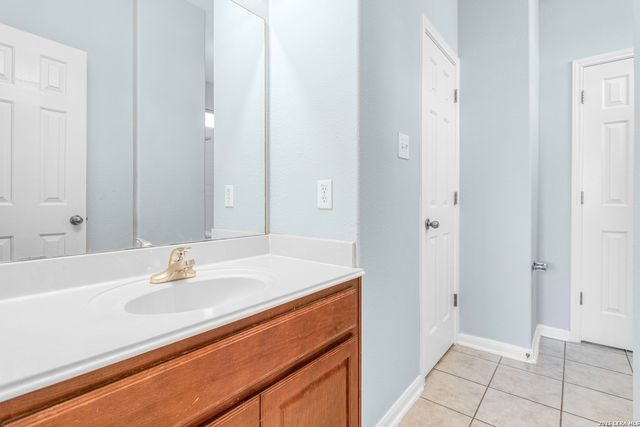 9116 Perdernales Rio, Helotes, TX 78023