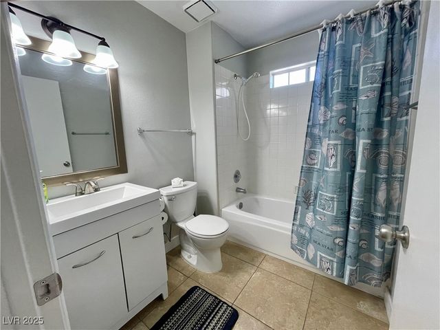 3450 Erva Street 248, Las Vegas, NV 89117