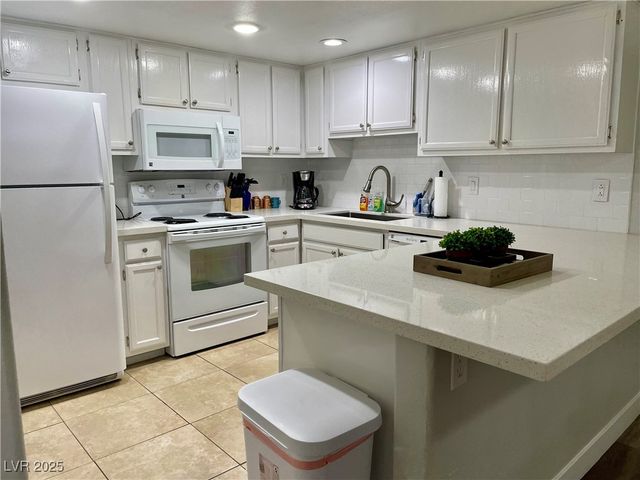 3450 Erva Street 248, Las Vegas, NV 89117