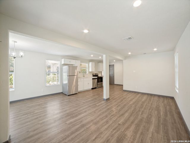 334 BANK ST, San Antonio, TX 78204