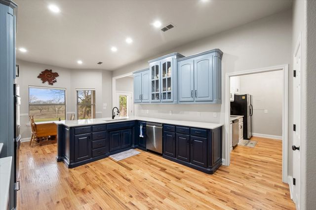 1765 N Mockingbird Lane, Midlothian, TX 76065