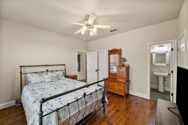 1765 N Mockingbird Lane, Midlothian, TX 76065