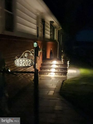 13202 CHERWIN, Baltimore, MD 21220